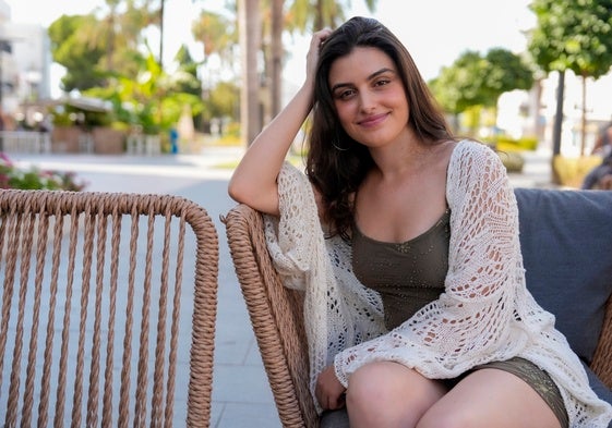 La joven actriz, Loren Mairena, interpreta a Luisa en la serie 'Valle Salvaje'.