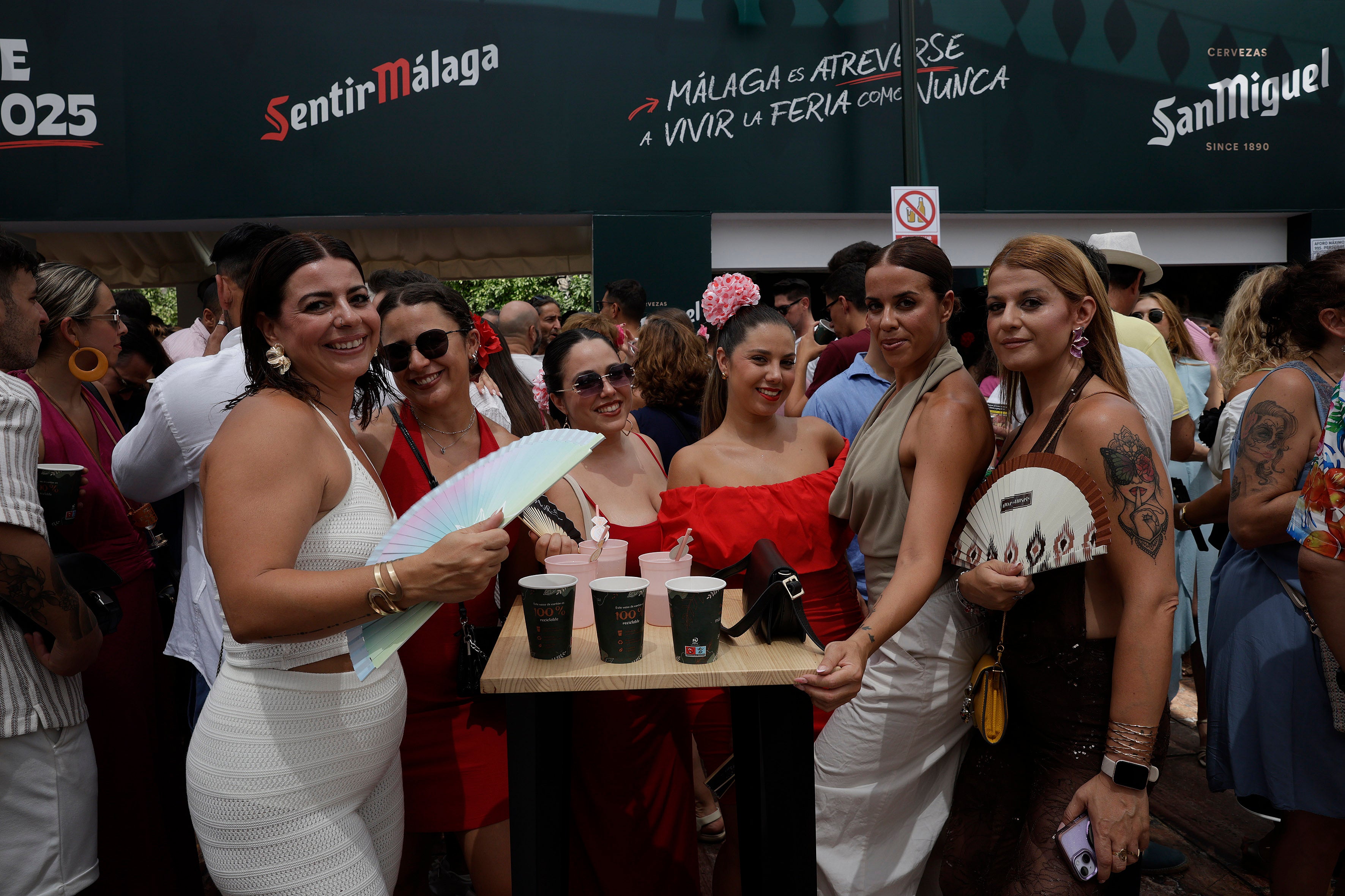 Ana Morales, Susana Morales, Sara Poza, Irina Guerra, Claudia Suárez y Celeste Martín.