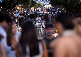 Ambiente en el Real de la Feria de Málaga.