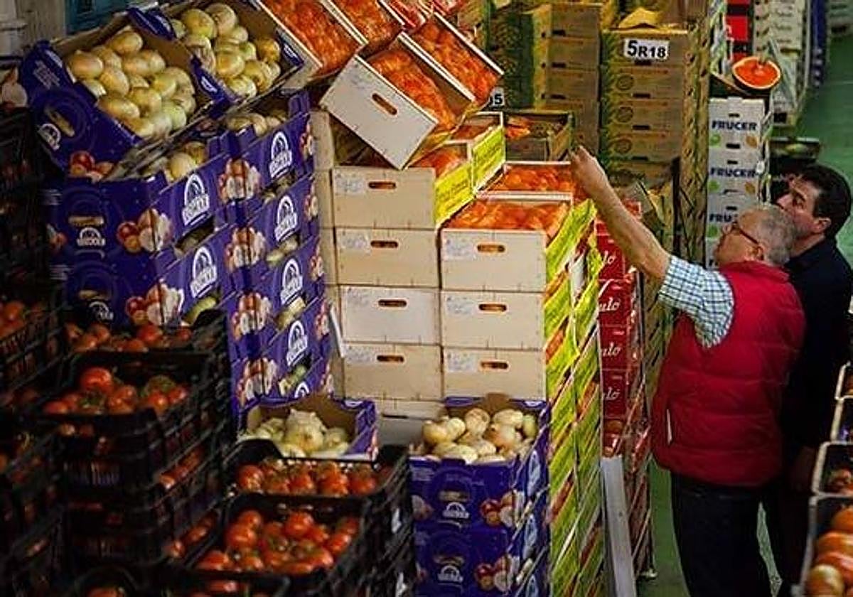 Imagen de archivo de frutas y verduras de Merkamálaga.
