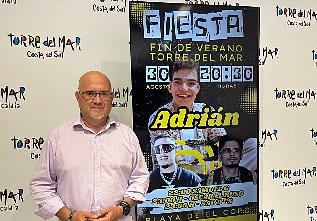 El primer teniente de Alcalde de Vélez-Málaga, en la presentación de los conciertos.