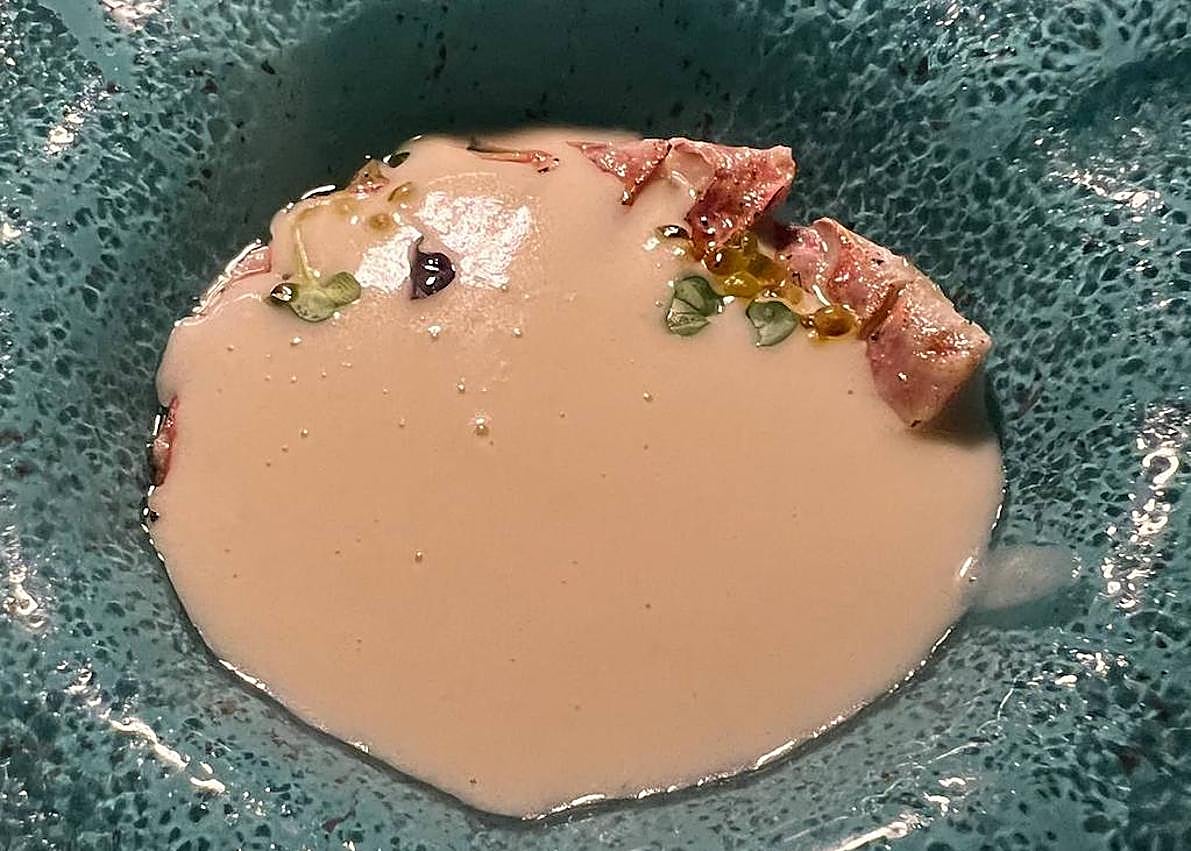 Imagen secundaria 1 - Veda, el nuevo restaurante de Marbella donde los platos bailan al ritmo de un DJ