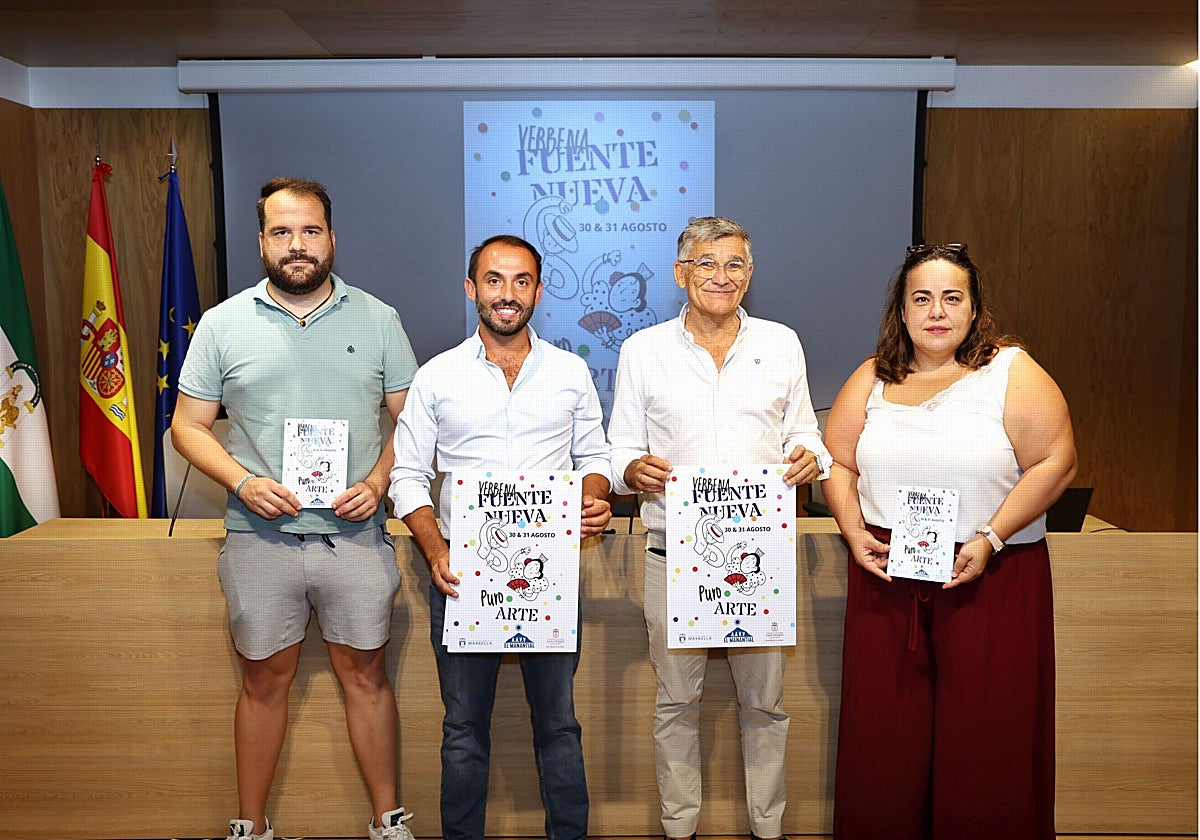 El teniente de alcalde de San Pedro de Alcántara, Javier García, y el concejal de Participación Ciudadana, Enrique Rodríguez, han presentado el evento junto a miembros de la asociación de vecinos El Manantial.