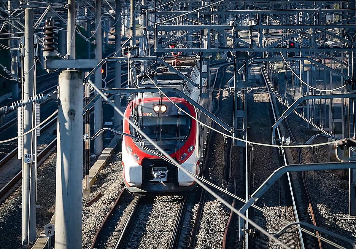 Los usuarios de Renfe del tren Sevilla-Málaga tendrán que realizar este fin de semana el trayecto en autobús por obras