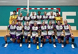 La plantilla del Costa del Sol Málaga, antes del partido.