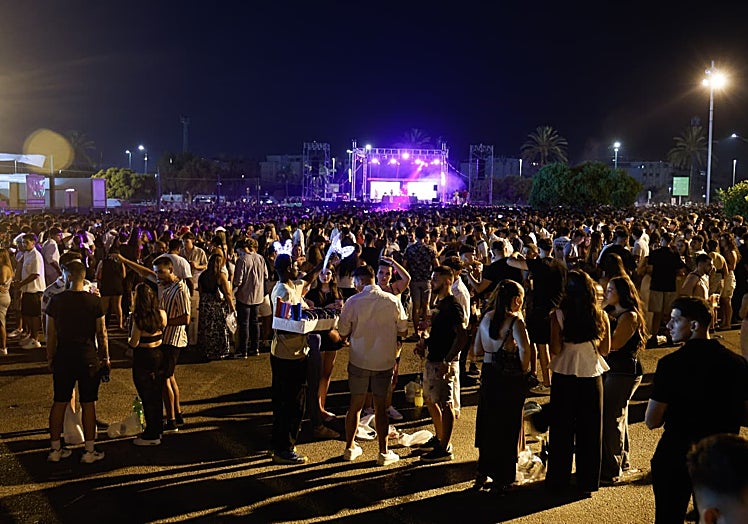 Vista de la Explanada de la Juventud, una de las noches de feria.