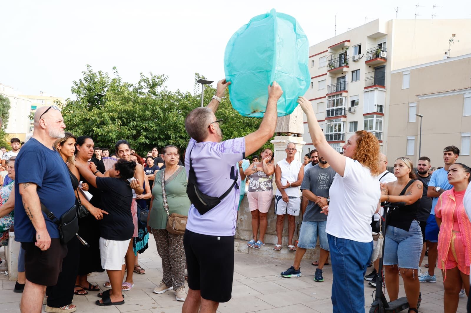 La concentración en el barrio de Capuchinos por el crimen de Angel, en imágenes