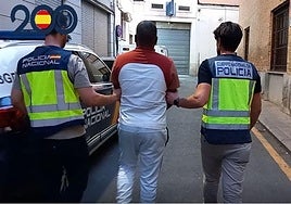 A prisión un acusado de comprar ropa de marca en Málaga con billetes falsos de 100 euros