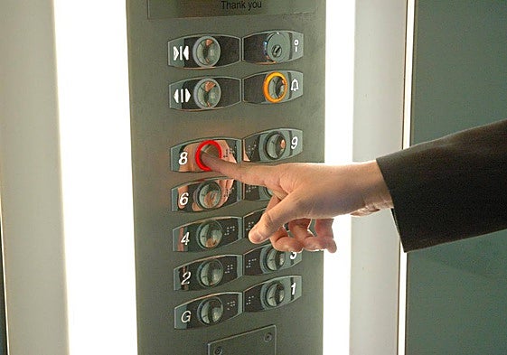 Varapalo judicial a las comunidades: no pueden obligar a asumir los gastos del ascensor a propietarios exonerados años atrás