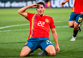 Pablo Fornals celebra un gol con la selección española sub-21.