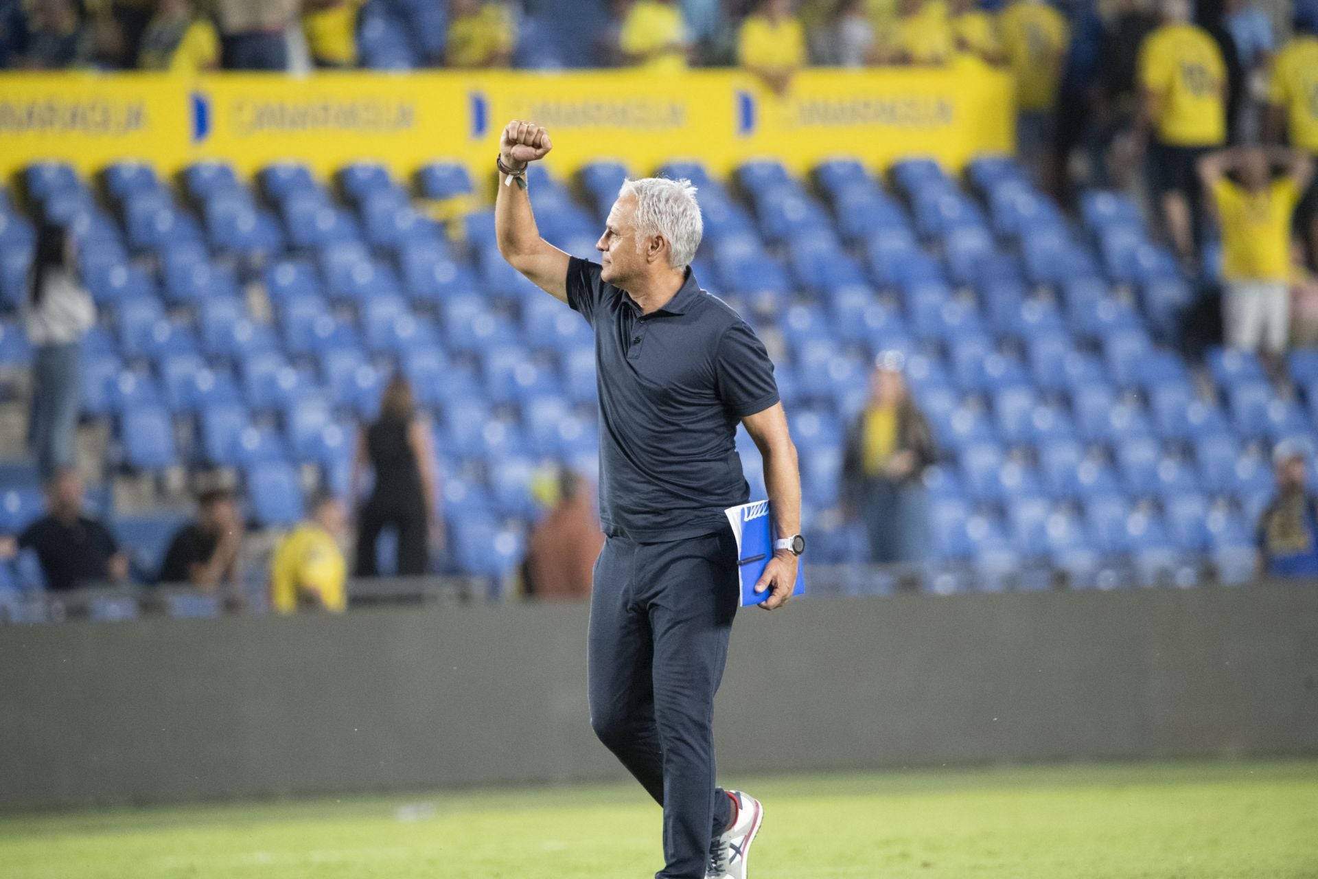 El partido Las Palmas- Málaga, en imágenes