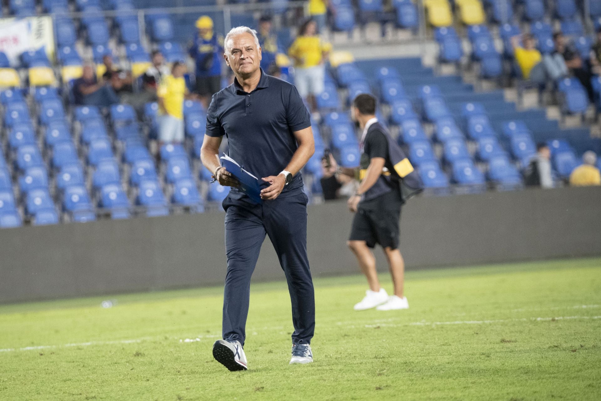 El partido Las Palmas- Málaga, en imágenes