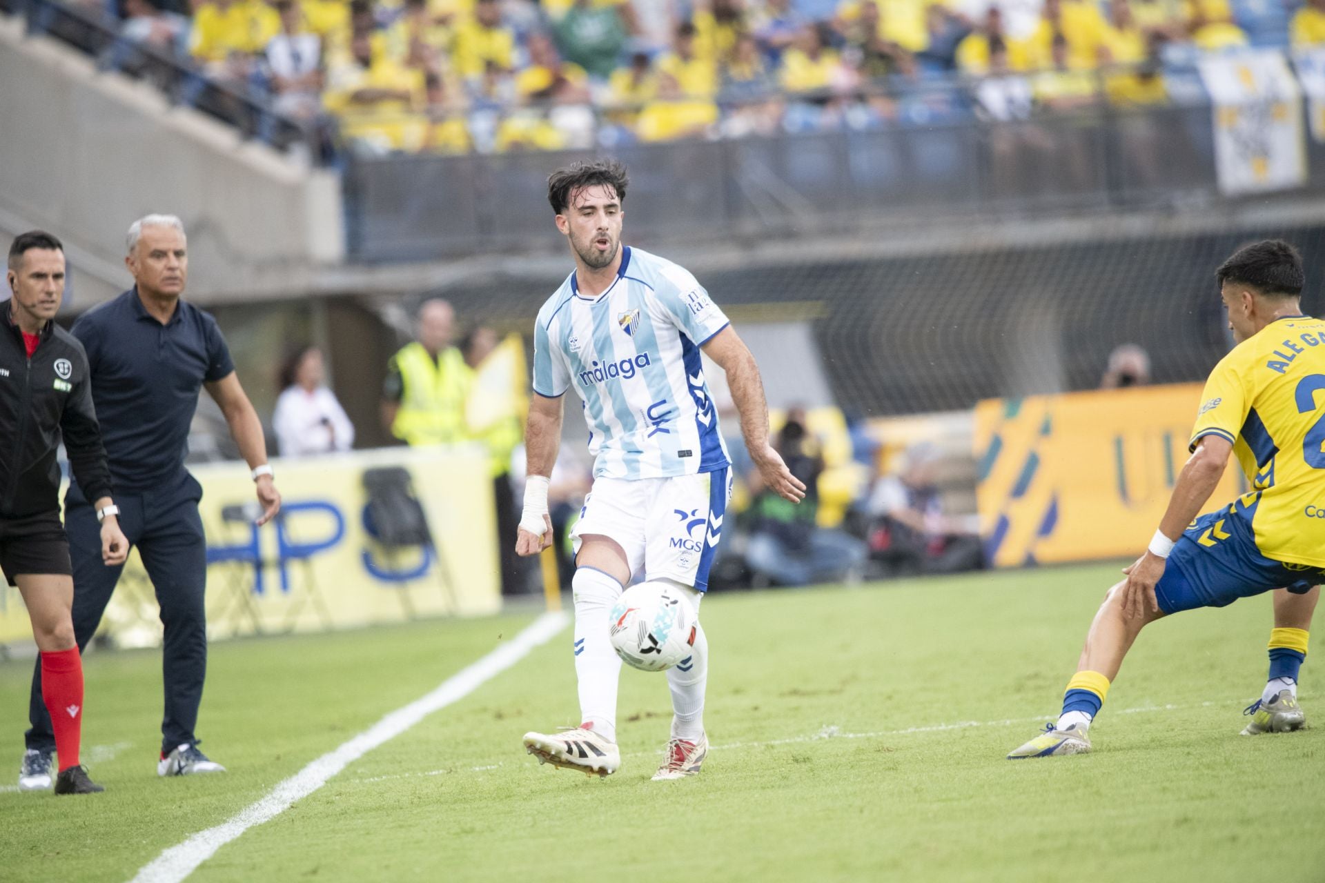 El partido Las Palmas- Málaga, en imágenes