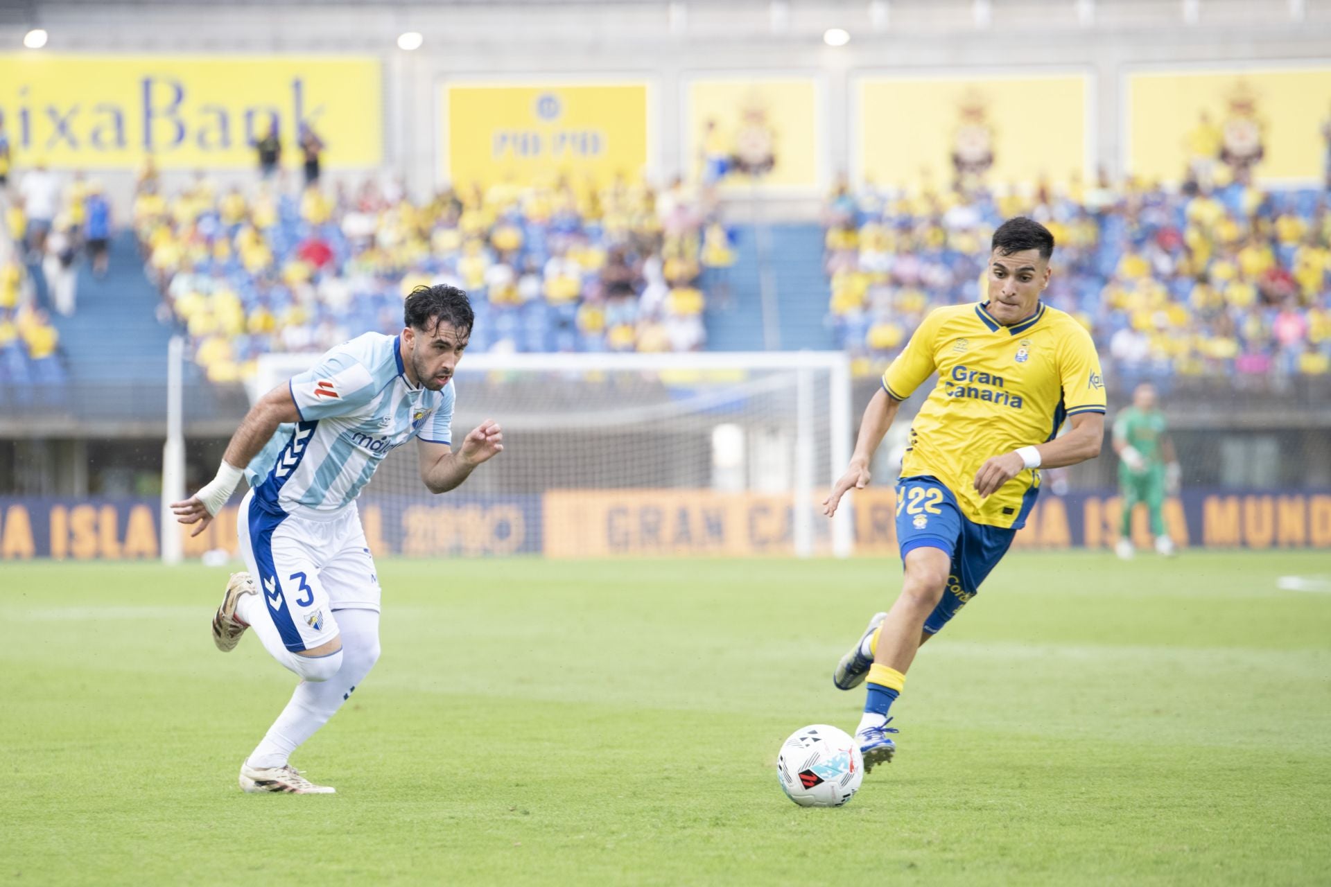 El partido Las Palmas- Málaga, en imágenes