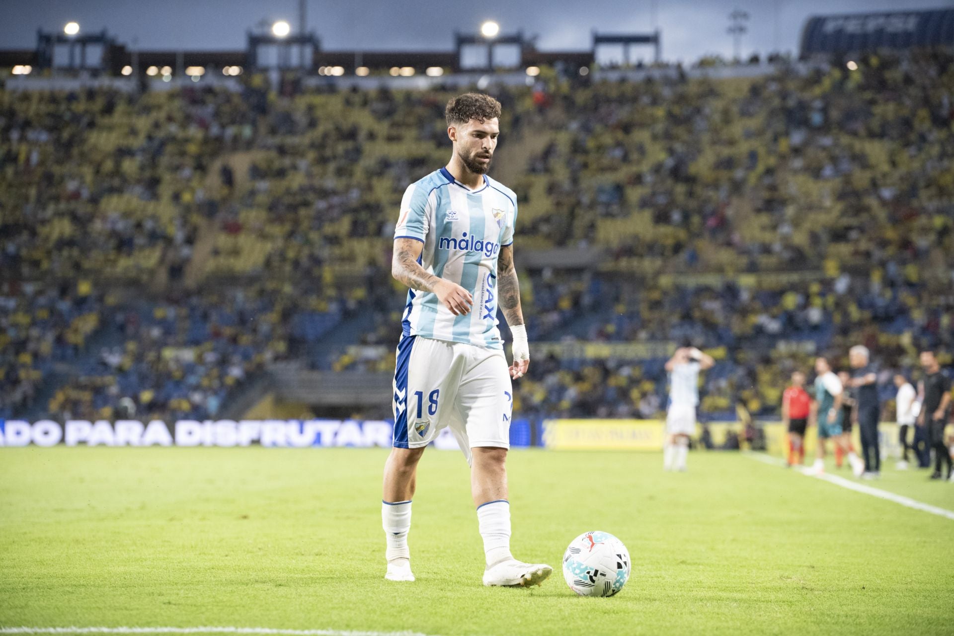 El partido Las Palmas- Málaga, en imágenes