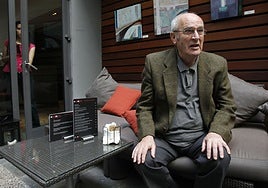 El dramaturgo Miguel Romero Esteo da nombre al premio de teatro de la Junta de Andalucía.