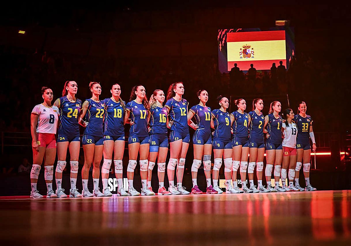 Imagen principal - Raquel Lázaro: «Fuimos al Mundial con dos objetivos: competir y que se hable de nosotras»