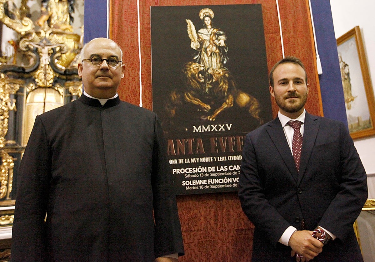 El sacerdote Francisco de Paula Aurioles y el artista José María Ariza ante el Cartel de Santa Eufemia