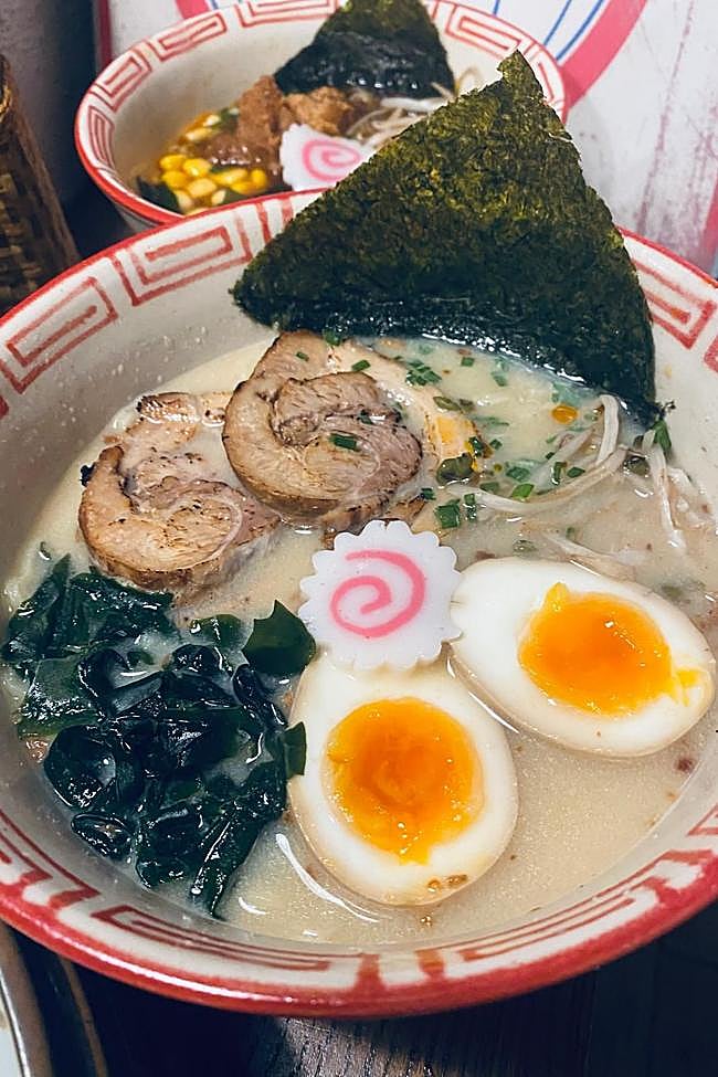 Nogacu Ramen respeta las técnicas y dilatados tiempos de elaboración del ramen japonés, con caldos que requieren hasta 10 horas de cocción.