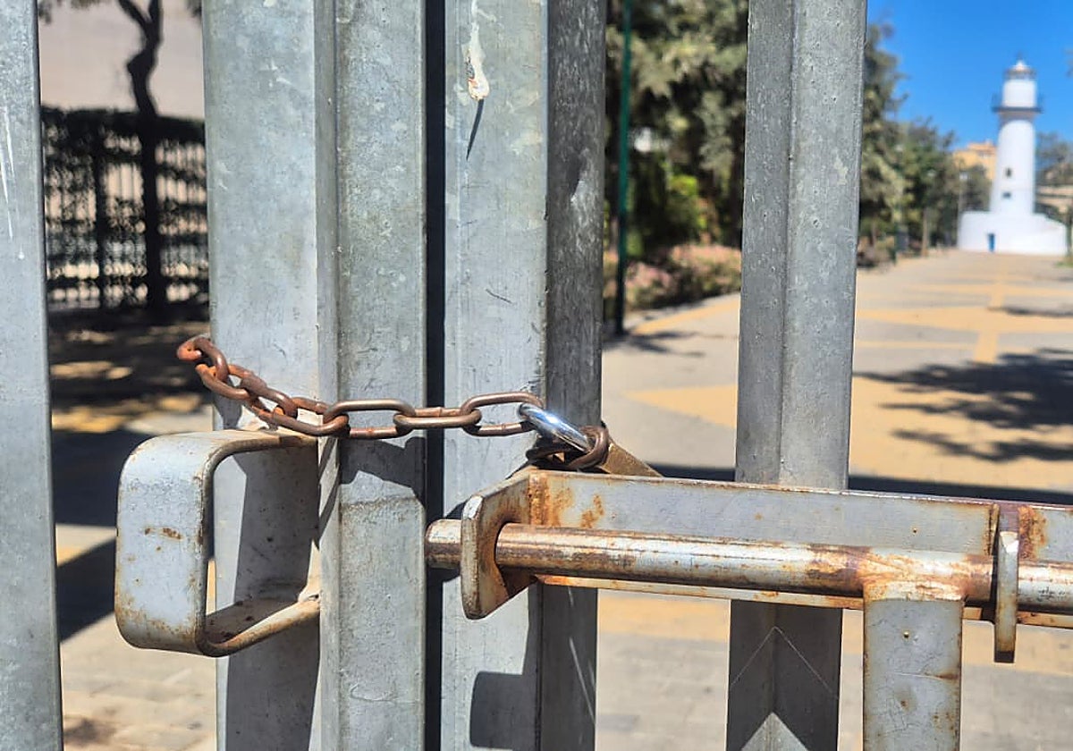 El Parque Huelin está cerrado al público desde este miércoles.