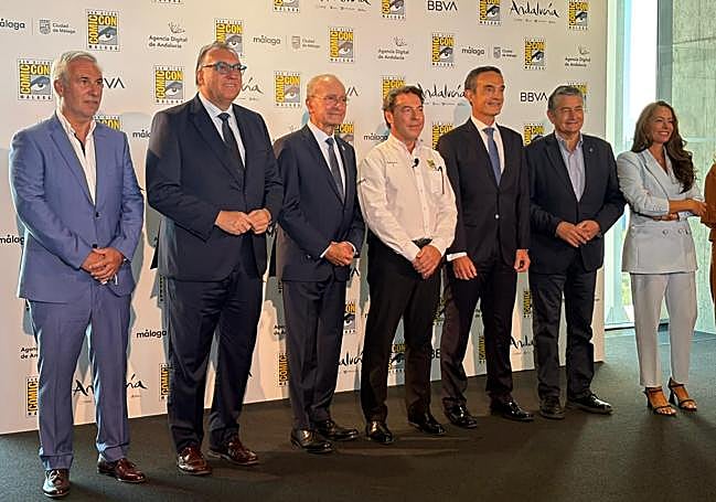 Autoridades en la presentación de Madrid.