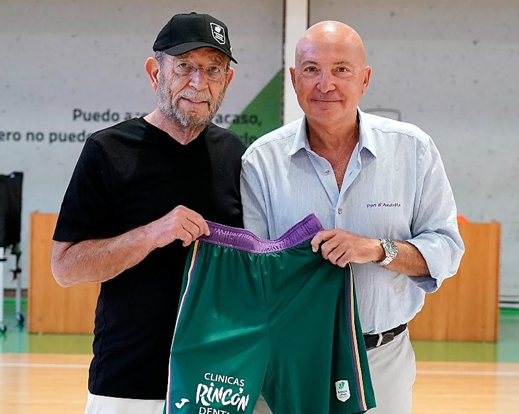 Manolo Rincón y el presidente del Unicaja.