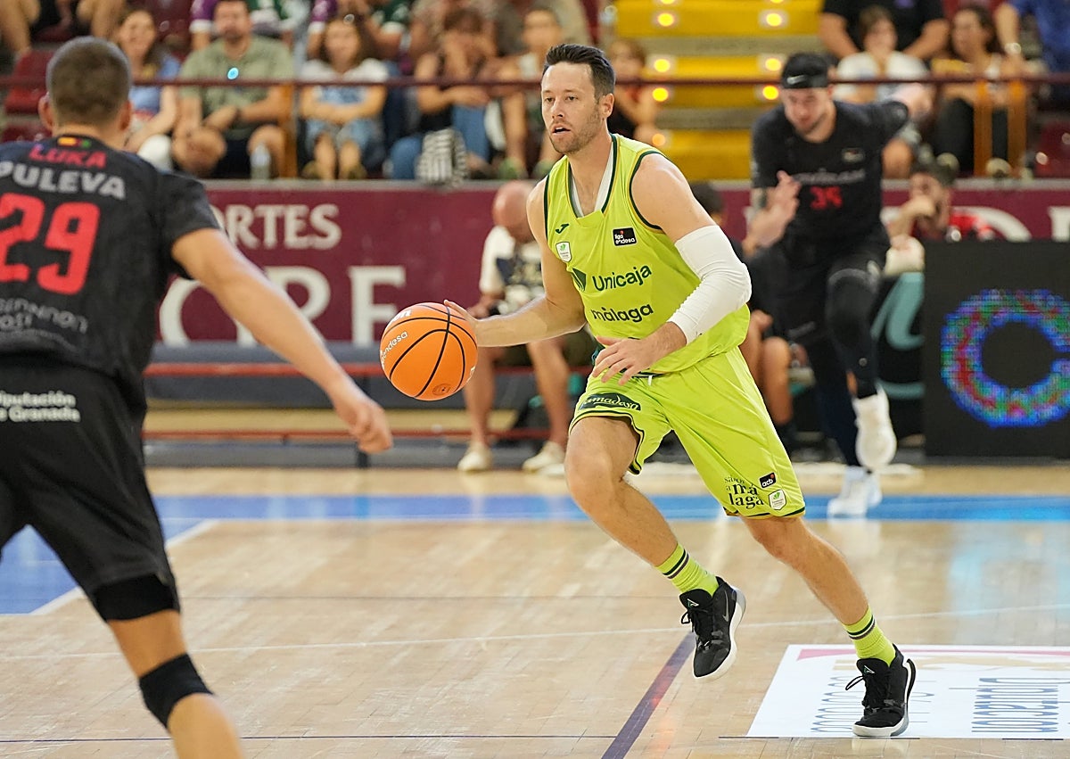 Imagen secundaria 1 - El Unicaja impone su calidad para ganar al Covirán Granada en la Copa de Andalucía