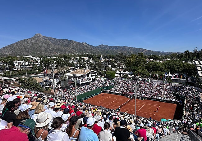 Panorámica de la pista Manolo Santana de Puente Romano, este sábado.