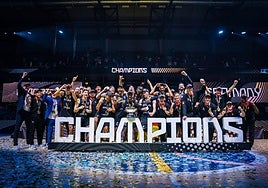 Alberto Miranda, a la izquierda de Mumbrú.