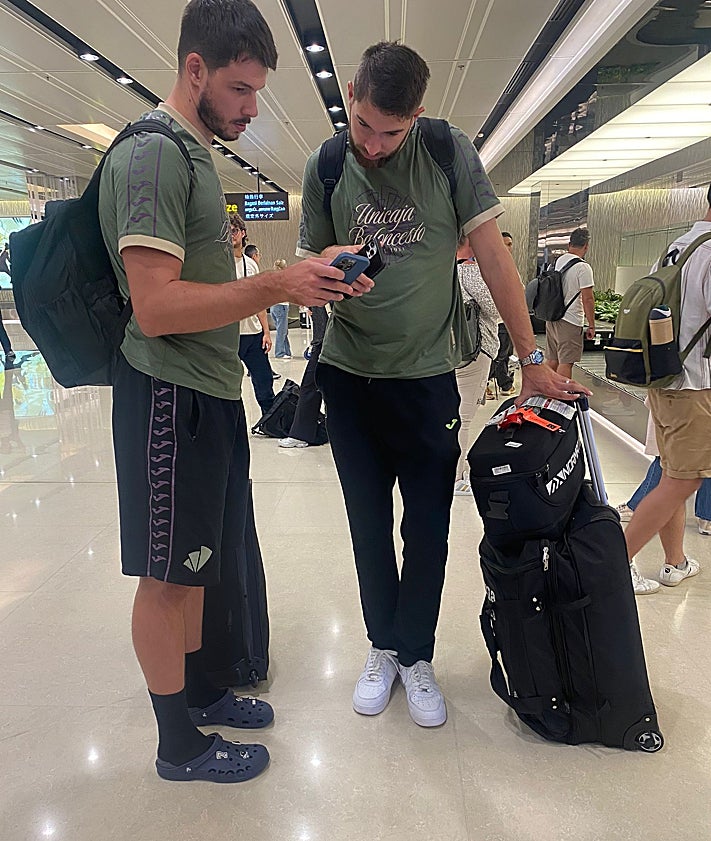 Imagen secundaria 2 - El Unicaja vela armas en Singapur para aclimatarse al fuerte &#039;jet lag&#039;
