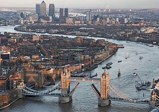 Hallan muerto a un joven malagueño en el río Támesis