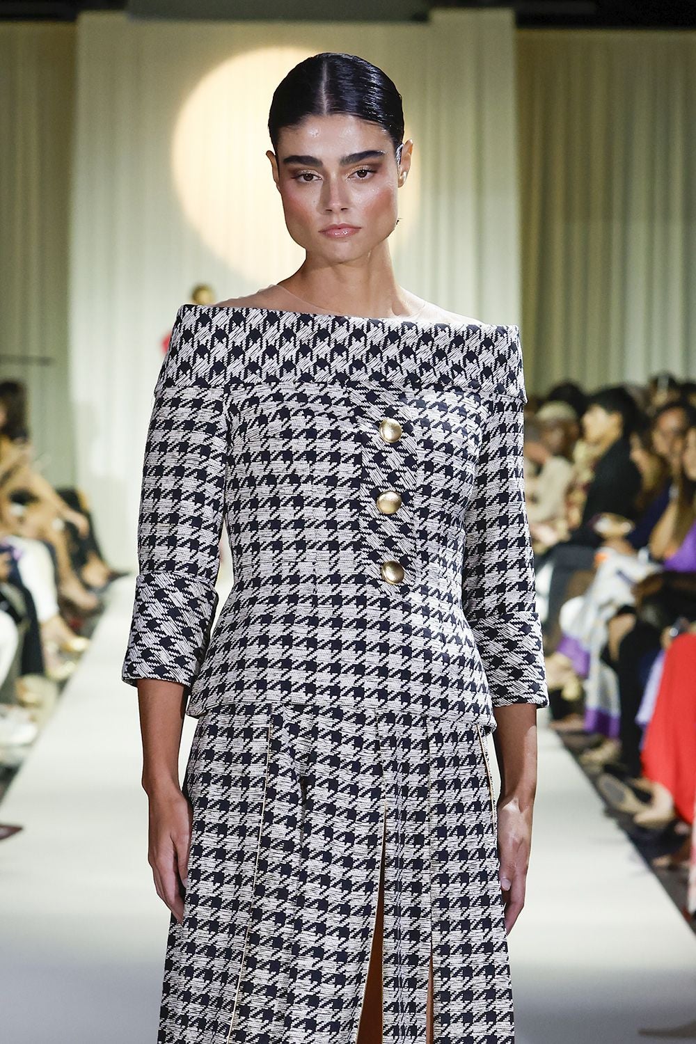 Las propuestas del malagueño Rafael Urquizar en la Mercedes-Benz Fashion Week Madrid