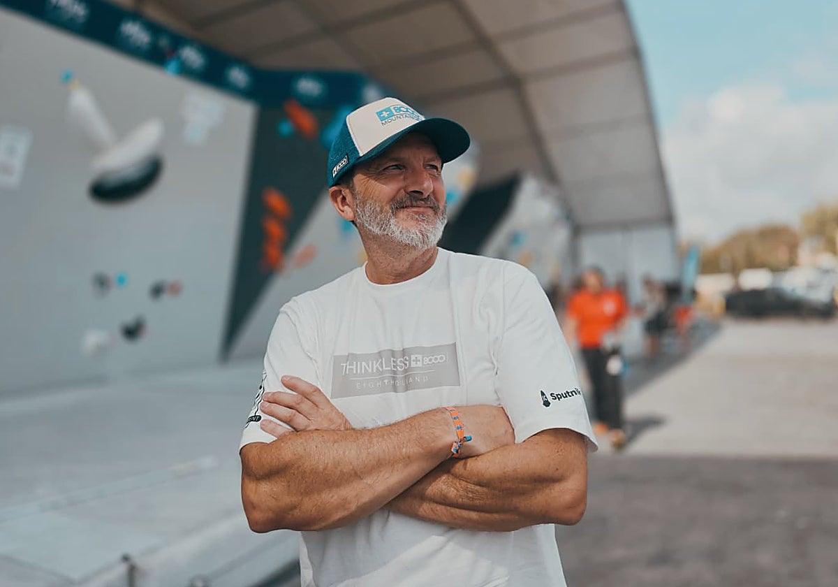 Finuco Martínez, posando para SUR desde la Copa de España de escalada de Mijas.