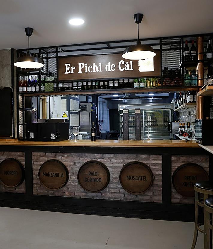 Imagen secundaria 2 - Er Pichi de Cái aterriza en el Centro de Málaga: sitio, carta y precios