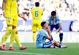 Dani Lorenzo se lamenta tras errar una ocasión clara frente al Cádiz.