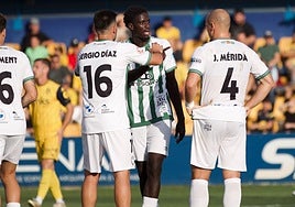 Sergio Díaz y Javi Mérida dialogan con Lesedi.