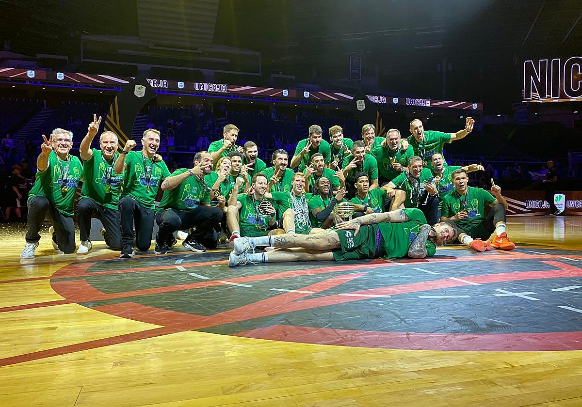 El equipo, tras barrer al barrer al NBA G League United.