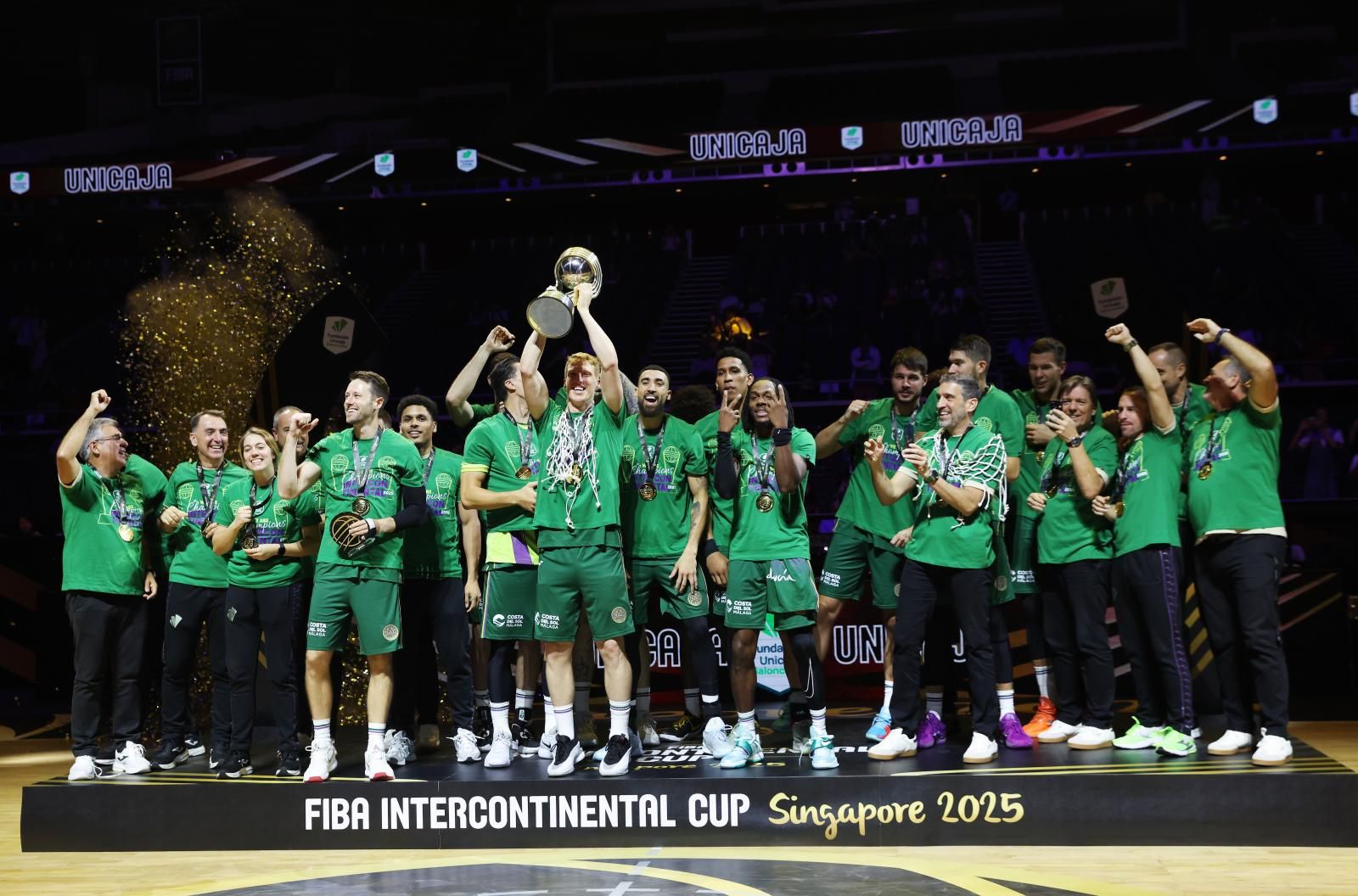 El Unicaja prolonga su reinado intercontinental