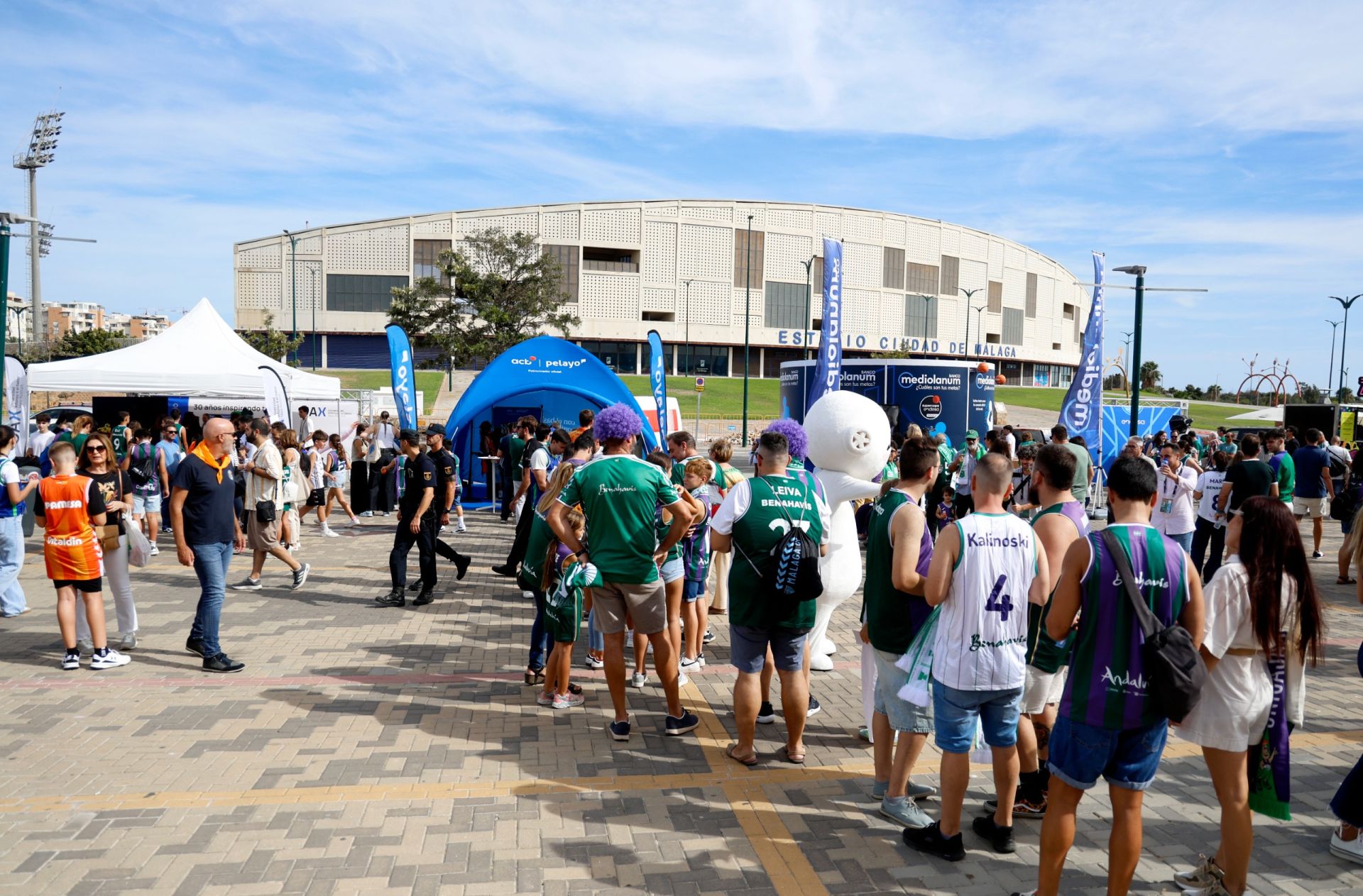 Unicaja-Valencia Basket: las mejores fotos de la semifinal de la Supercopa 2025