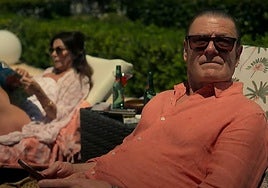 El actor británico Sean Bean da vida al capo de la mafia de Liverpool, pero con predilección por España.