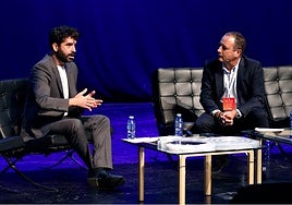 Helio Fernández, junto a Manolo Castillo.