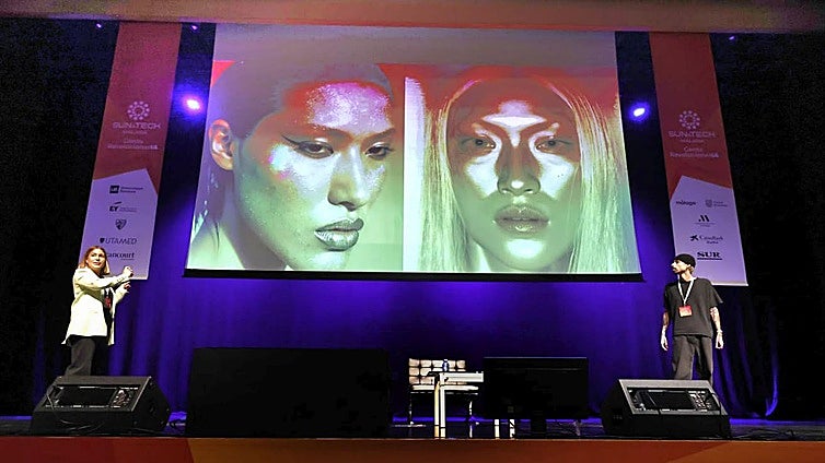 Diana Núñez y Rubén Cruz, de The Clueless Agency, en su presentación