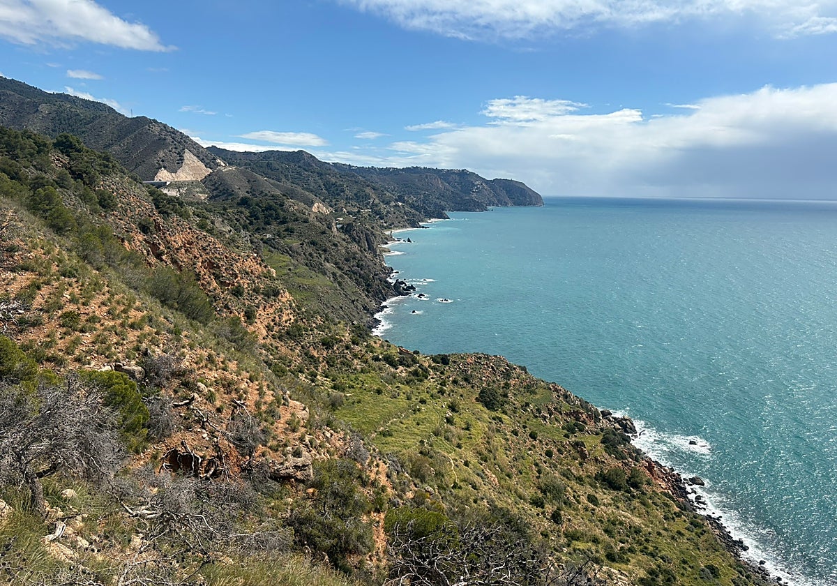 Imagen del paraje natural de los Acantilados de Maro-Cerro Gordo.