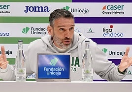 Ibon Navarro avisa: «Cada canasta va a ser un gol; nos va a costar meter»