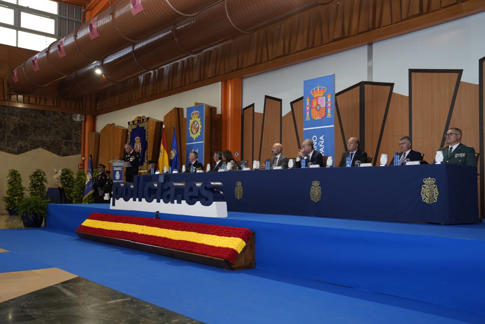 La Policía Nacional celebra en Málaga el día de su patrón