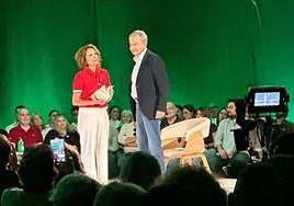 María Jesús Montero y Rodríguez Zapatero, al finalizar el acto.