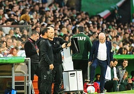 Ale Acejo, segundo entrenador, y Capa, analista.