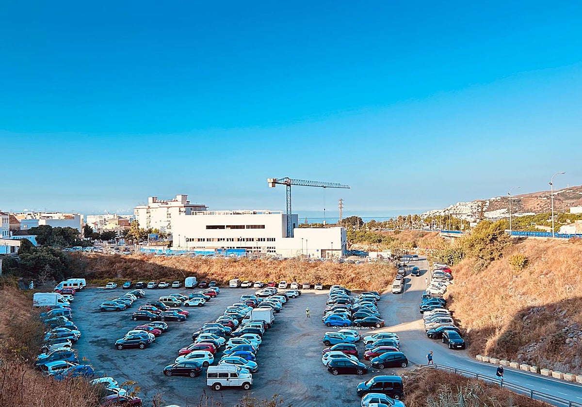 Imagen de la parcela donde se ha proyectado el nuevo aparcamiento en Nerja.