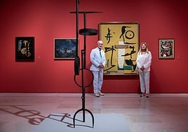 La exposición 'Telúricos y primitivos. De la Escuela de Vallecas a Miquel Barceló', en imágenes