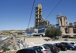 Imagen de archivo de la cementera.